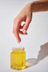 5 Ways to Use Honey for Your Skin: Discover Gentle and Natural Beauty Remedies